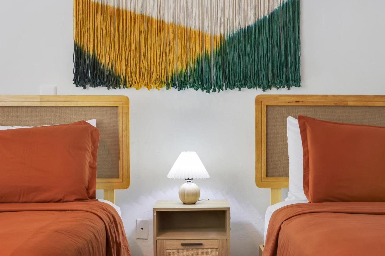Tropics Hotel マイアミビーチ エクステリア 写真